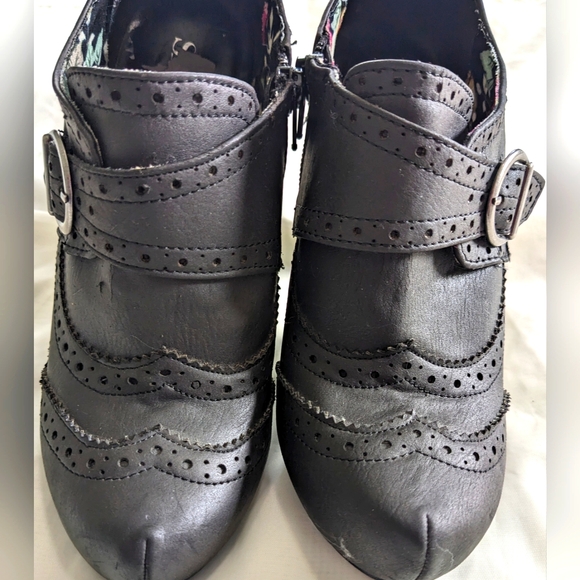 Shi by Journeys Women's Ankle Booties - Picture 2 of 15